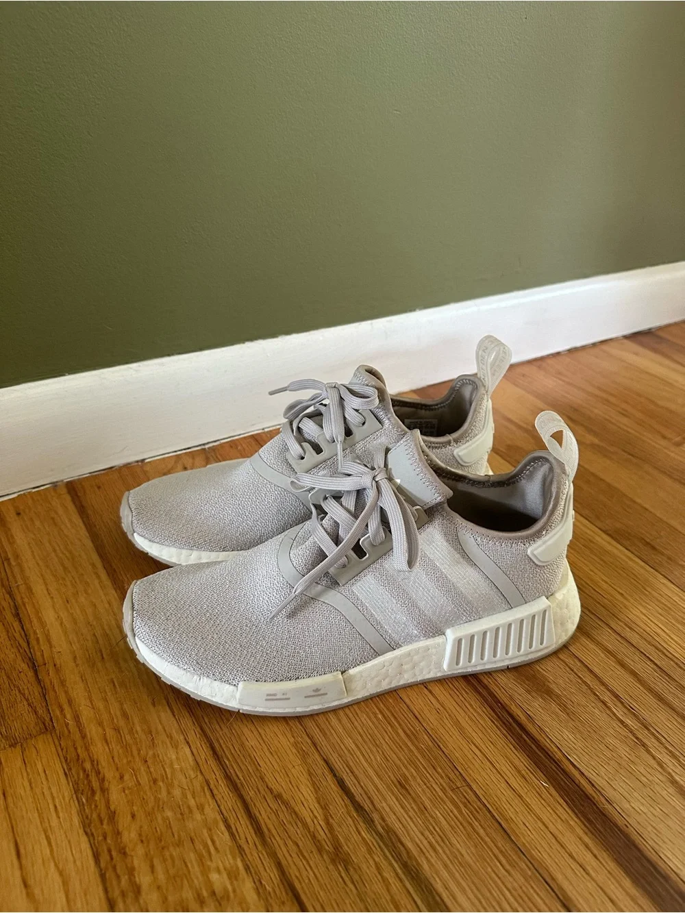 adidas NMD R1 Sneakers - Light beige